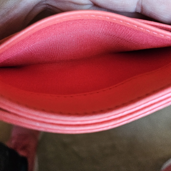 CHANEL Goatskin Camellia Embossed Card Holder Magenta Coral Pink - Picture 7 of 16